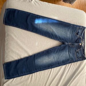 American eagle outfitters begging crop super stretch.